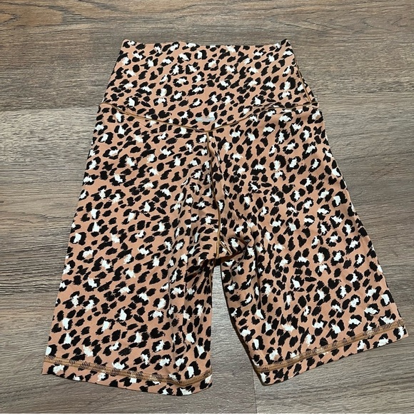 Aerie Leopard Print Crossover Biker Shorts - Picture 2 of 6